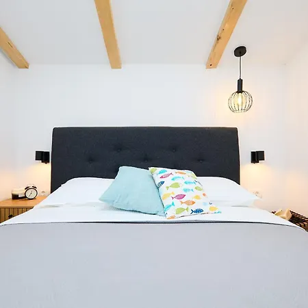 公寓 Hedera Estate Hedera 7 *